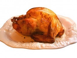 Surgeon Struggles to Carve Turkey at Thanksgiving