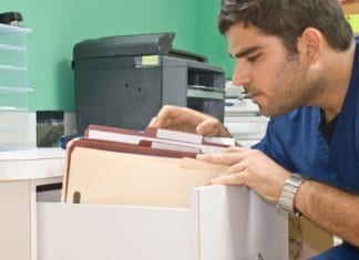 Med Student Rotating in ER Always Seems to Pick Up a Chart Requiring a Pelvic Exam er medical charts