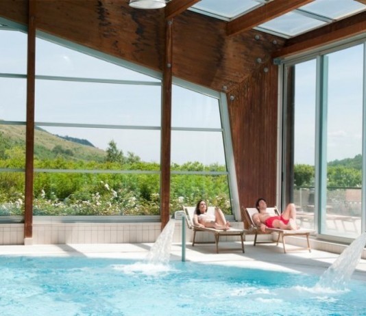 Nurses Required to Take Swim Test After Nurse Drowns in the Float Pool nurse float pool