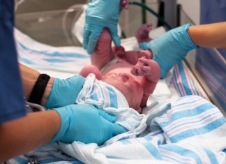 Clumsy OB/GYN Intern Fumbles a Record 11 Babies ob/gyn delivery newborn