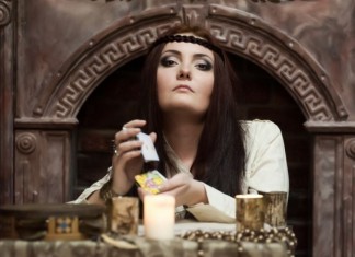 Hospital Hires Psychic to Track Pathologists’ Patient Satisfaction