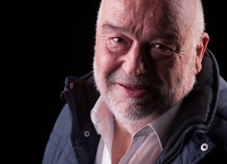 Patient Looks Forward to Getting Admitted & Refusing Everything a Hospital Can Offer stubborn patient