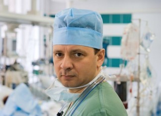 ICU Team Happy to Have ER Resident Rotating in ICU icu vs ER