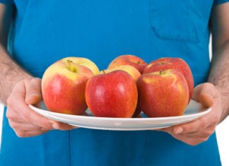 Groundbreaking Study Finds ‘Apple a Day’ Therapy Prevents 100% of Hospital Readmissions