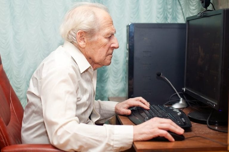 85-Year-Old Physician Executes Quadruple Click in Heroic Attempt to Open Patient’s Chart