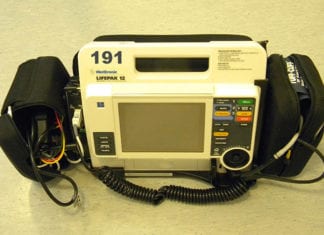 Chaos as ICU Attending Touches Defibrillator