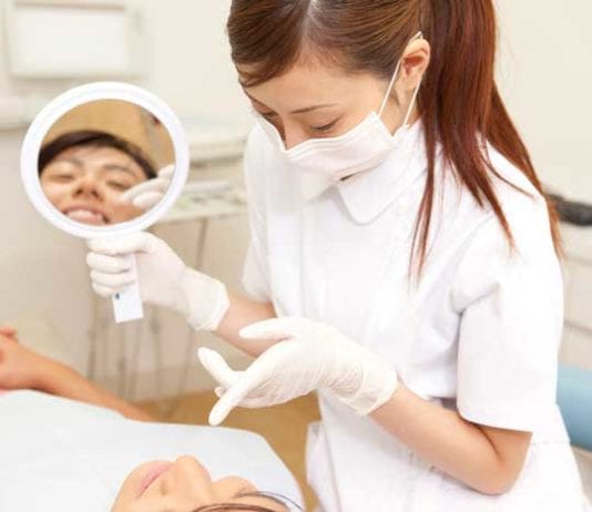 New Study Links Birthing Mirrors to Vaginal Post-Traumatic Stress Disorder birthing mirror