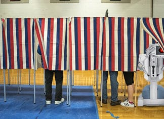 Slow-A** Da Vinci Holds Up Lines, Taking Forever to Vote