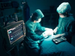 Cardiothoracic Surgeon Consults IT, Tries Turning Heart Off Then Back On Again