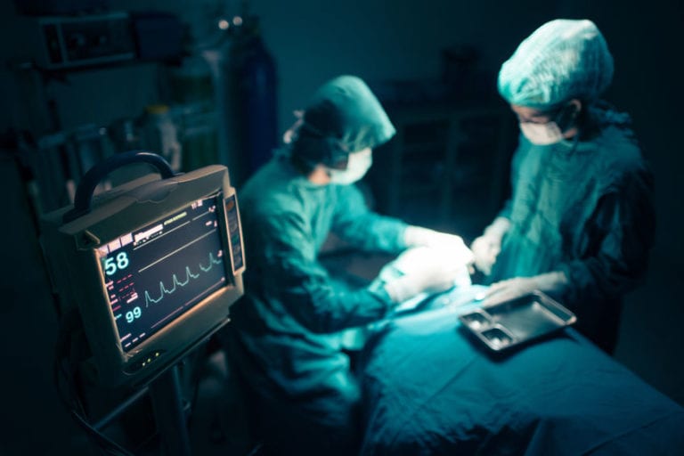 Cardiothoracic Surgeon Consults IT, Tries Turning Heart Off Then Back On Again