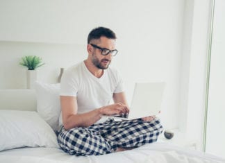 Medical Student at Home Gets Thanked for Helping Fight Coronavirus