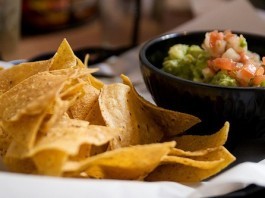 Doctor Puts Tostitos Restaurant Style Chips and Salsa in Waiting Room, Business Booms