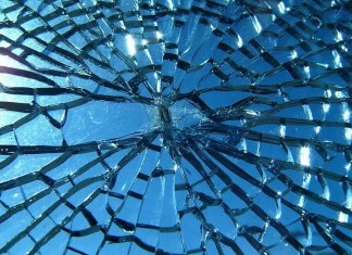 Pyxis Machine Dispenses Broken Glass Dilaudid Ampule, Laughs on the Inside Pyxis machine broken glass