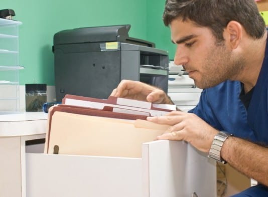 Med Student Rotating in ER Always Seems to Pick Up a Chart Requiring a Pelvic Exam er medical charts