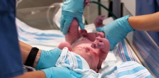 Clumsy OB/GYN Intern Fumbles a Record 11 Babies ob/gyn delivery newborn
