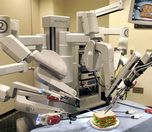 Surgeon Uses da Vinci Robot to Craft the Perfect Ham and Cheese Sandwich davinci robot