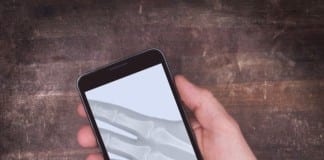 New Smartphone App + Selfie Stick Allows Patients to Take Own X-Rays at Home xray smartphone app