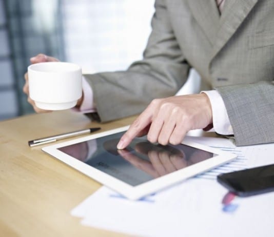 Hospital to Replace Clipboard Nurses with iPad Nurses ipad for nurses