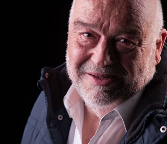 Patient Looks Forward to Getting Admitted & Refusing Everything a Hospital Can Offer stubborn patient