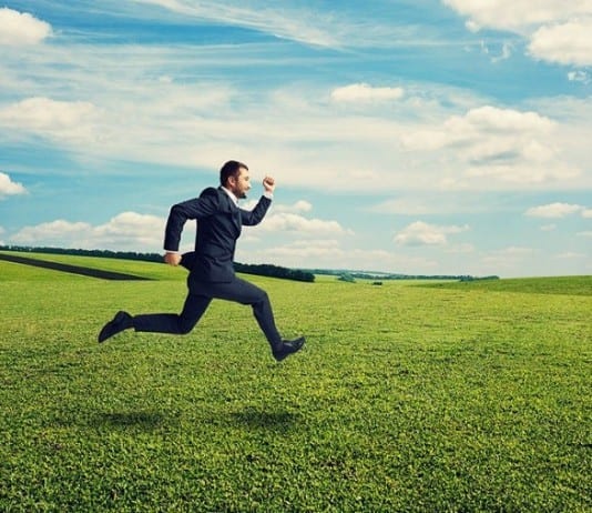 Radiologist Clocks Sub 4-Second 40-Yard Time During a Code Blue radiologist running