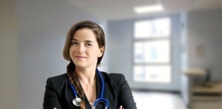 Amazing! VA Patient Immediately Recognizes Woman in White Coat as His Doctor female doctor