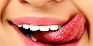 Medical Student Discovers First Taste-Based Physical Exam Finding, Diagnosis Psoriasis licking