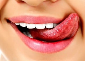 Medical Student Discovers First Taste-Based Physical Exam Finding, Diagnosis Psoriasis licking