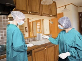 Scrub Tech Has Friend Visit Apartment: ‘Don’t Touch Anything’