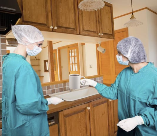 Scrub Tech Has Friend Visit Apartment: ‘Don’t Touch Anything’