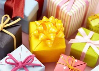 7 Holiday Gift Suggestions for Doctors, Nurses, Healthcare Professionals, and Patients holiday gifts for doctors and nurses