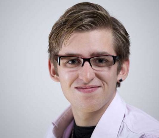 Study: Patient Satisfaction Ratings Skyrocket When Patient First Seen By That One Really Slow Med Student embarrassed medical studnet