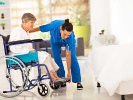 Study Shows ‘Hold On, I’ll Get Your Nurse’ Most Common Phrase Doctors Say to Inpatients nurse helping