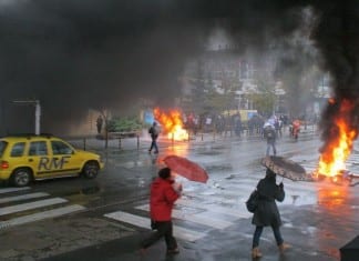 Breaking News: Nurses Fight Hospital Administrators to Remove Mandated Patient-to-Nurse Ratios nurse protest