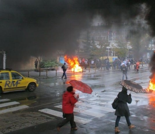 Breaking News: Nurses Fight Hospital Administrators to Remove Mandated Patient-to-Nurse Ratios nurse protest