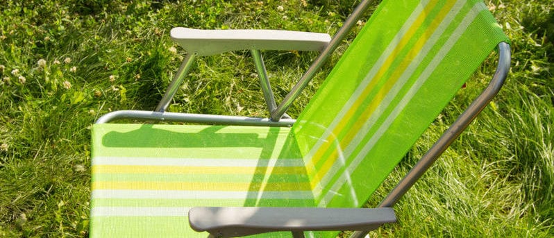 Psychiatrist Downsizes Psychiatry Couch to Crappy Lawn Chair