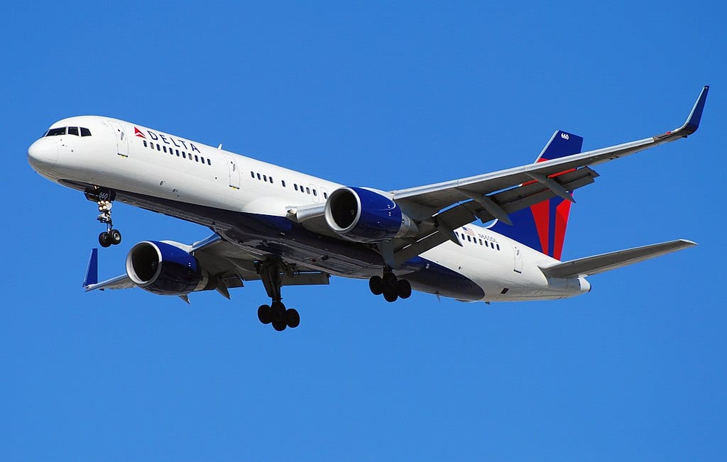 Breaking Code Team Resuscitates Flatlining WiFi Signal On Delta Flight